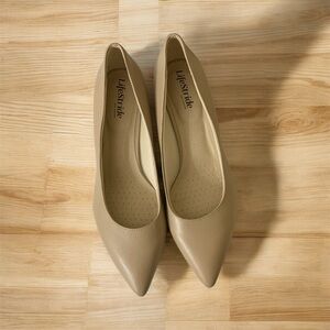 Life Stride Women's Beige Heels size:9M